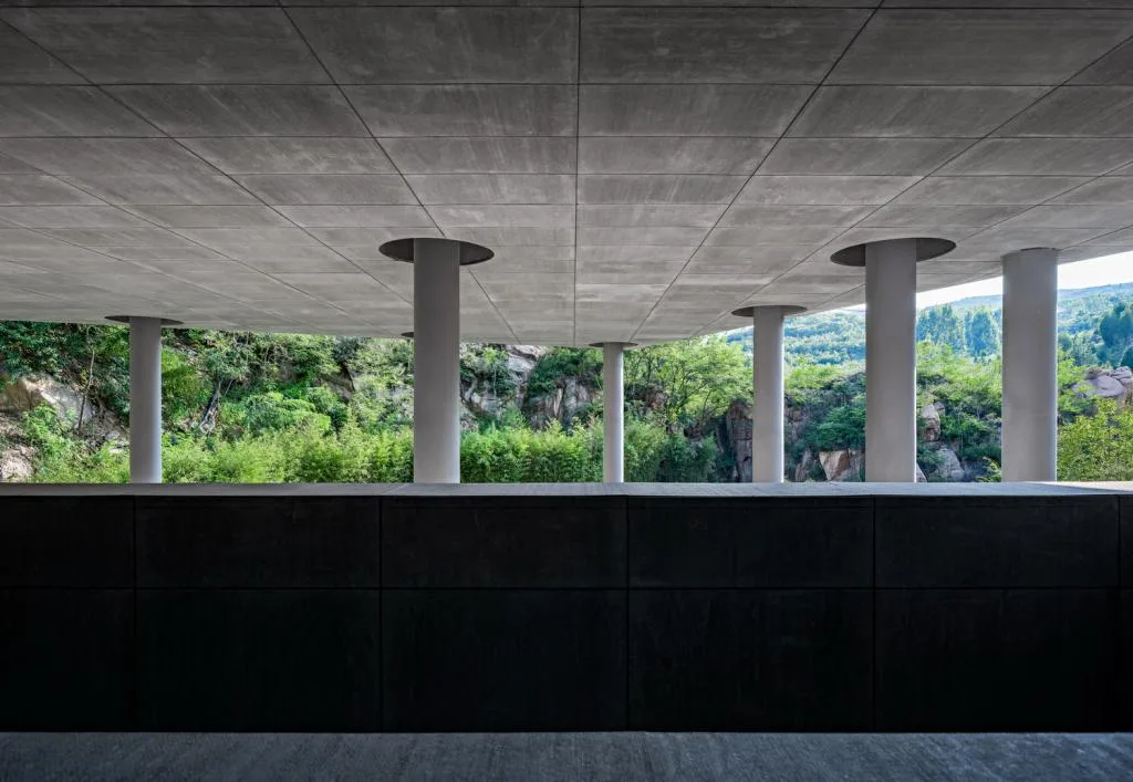 BIM Architecture | Ultimate Nostalgia - Tai'an Jiunvfeng "Moon of Hometown" Ceremony Hall/Blue Architecture