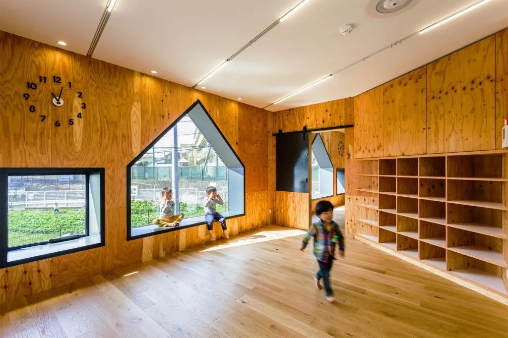 BIM Architecture | MK-S Kindergarten: Large Building for Adults, Small House for Children/Hibino Architecture Firm+Youji no Shiro