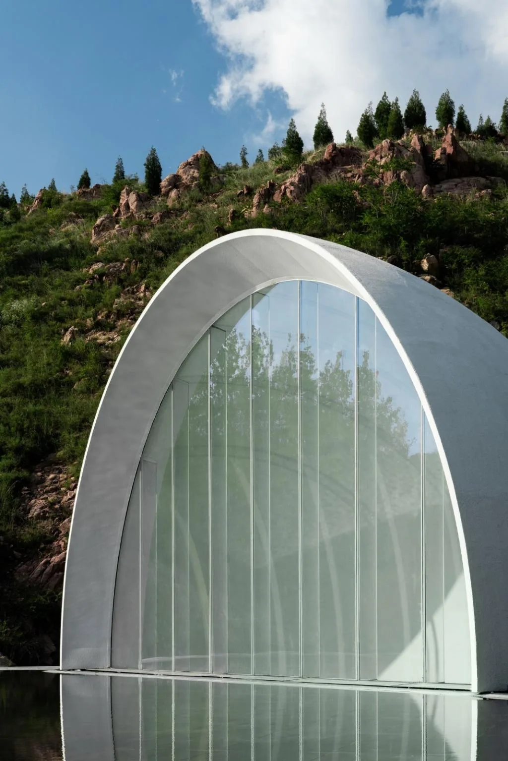 BIM Architecture | Ultimate Nostalgia - Tai'an Jiunvfeng "Moon of Hometown" Ceremony Hall/Blue Architecture