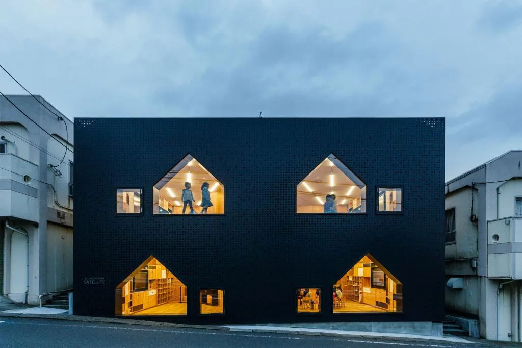 BIM Architecture | MK-S Kindergarten: Large Building for Adults, Small House for Children/Hibino Architecture Firm+Youji no Shiro