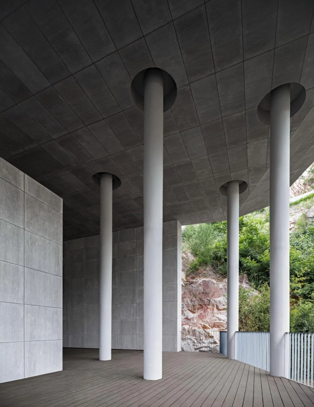 BIM Architecture | Ultimate Nostalgia - Tai'an Jiunvfeng "Moon of Hometown" Ceremony Hall/Blue Architecture