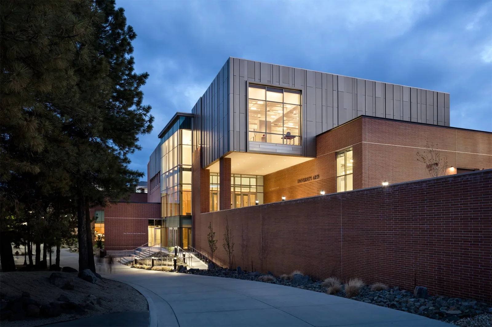 BIM Architecture | University of Nevada Art Center/DLR Group