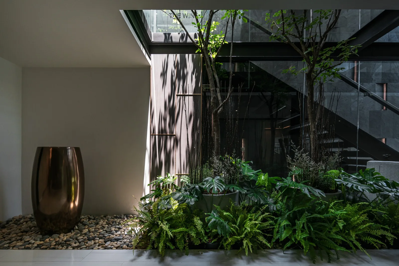 BIM Architecture | Beauty Clinic Built with Glass Bricks/Sute Architect