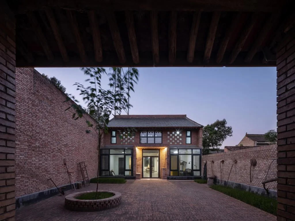 BIM Architecture | Regeneration of Guanzhong Brick and Tile Houses: Xianyang Gezi Village Red Brick House/Xi'an University of Architecture and Technology Design and Research Institute