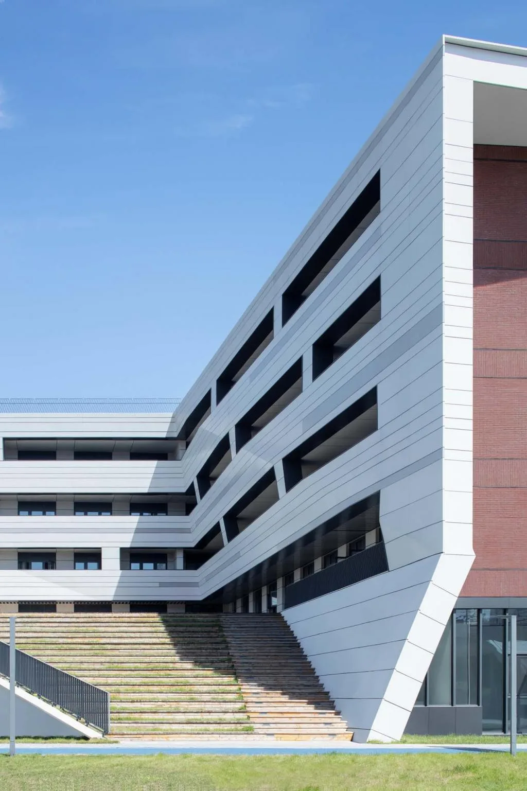 BIM Architecture | Beijing Renmin University Affiliated High School Aerospace City School/Beijing Institute of Architectural Design and Research