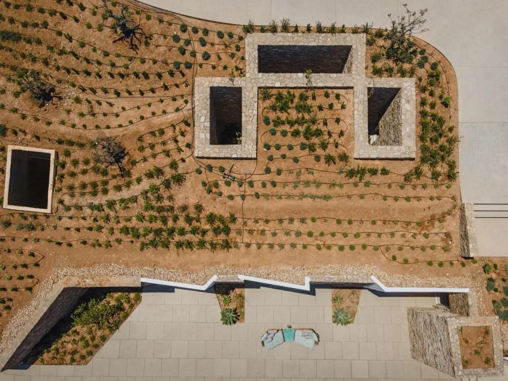 BIM Architecture | Underground Private Villas on Antipalos Island/Tsolakis Architects