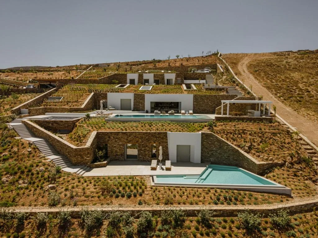 BIM Architecture | Underground Private Villas on Antipalos Island/Tsolakis Architects