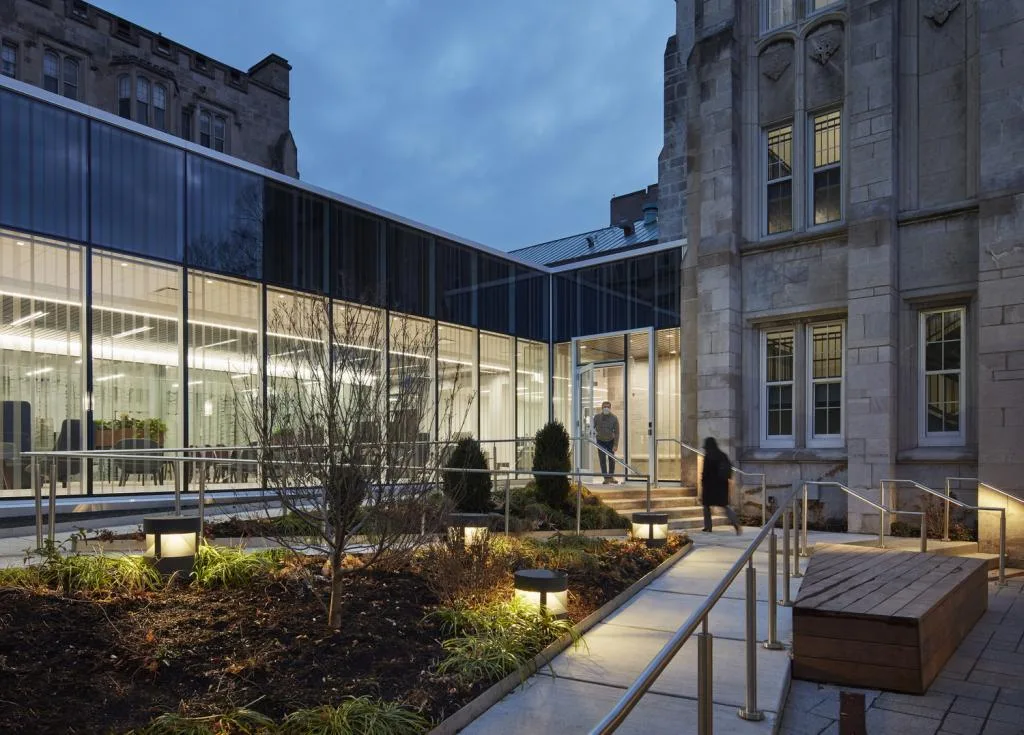 BIM Architecture | University of Chicago Student Health Center/Wight&  Company