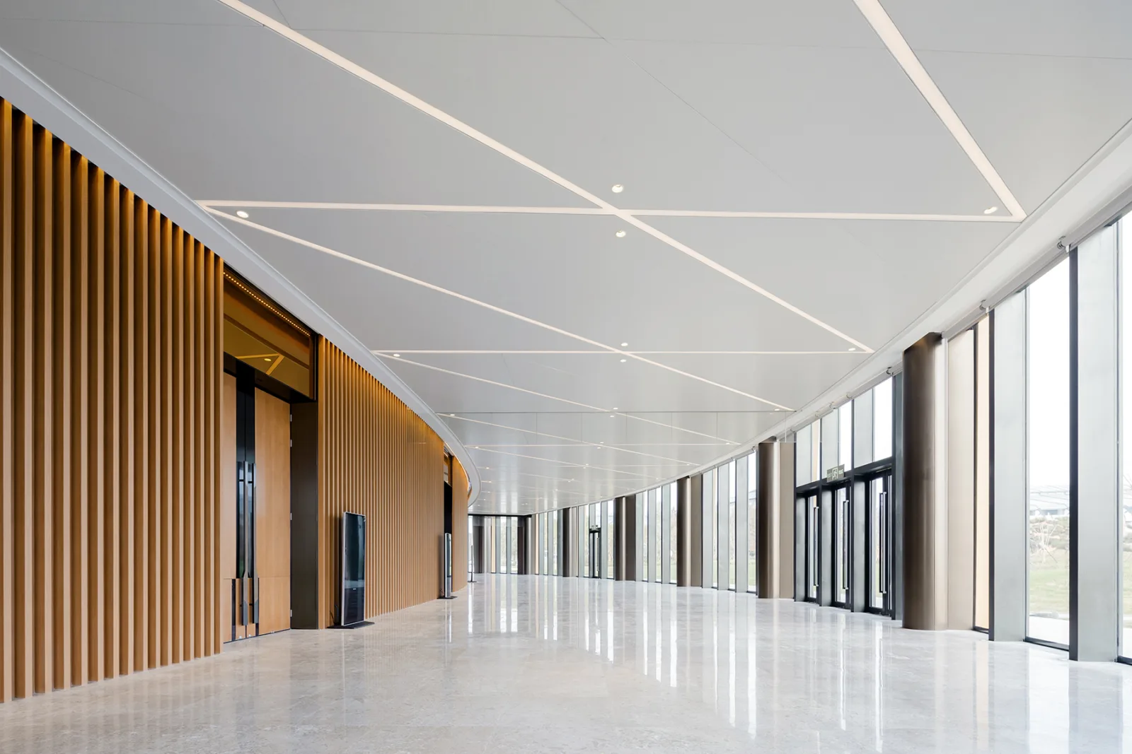 BIM Architecture | Dishui Lake Conference Center/DC International · C+D Design Center
