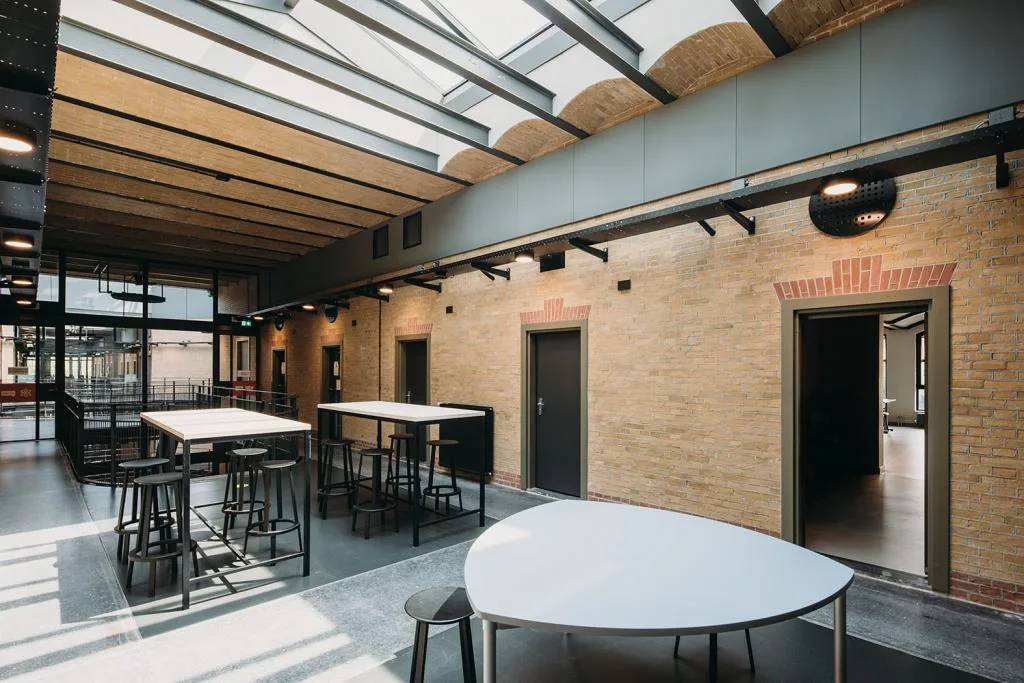 BIM architecture | School converted from prison/Atelier PRO architects