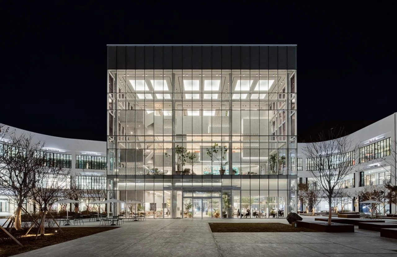 BIM Architecture | Discount Store No.1 Hall/BetwinSpace Design that can "hide"