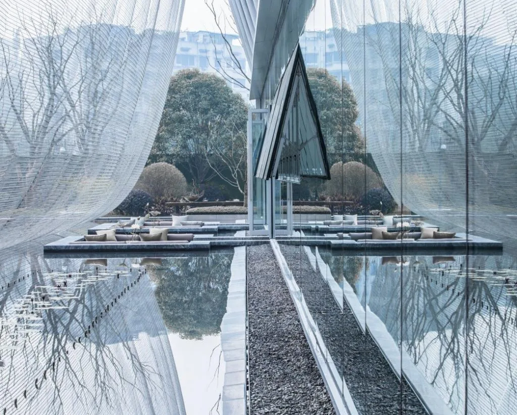BIM Architecture | Avenue Non Form - Architecture Without Style Constraints/AOE Construction Team's Architectural Practice Path