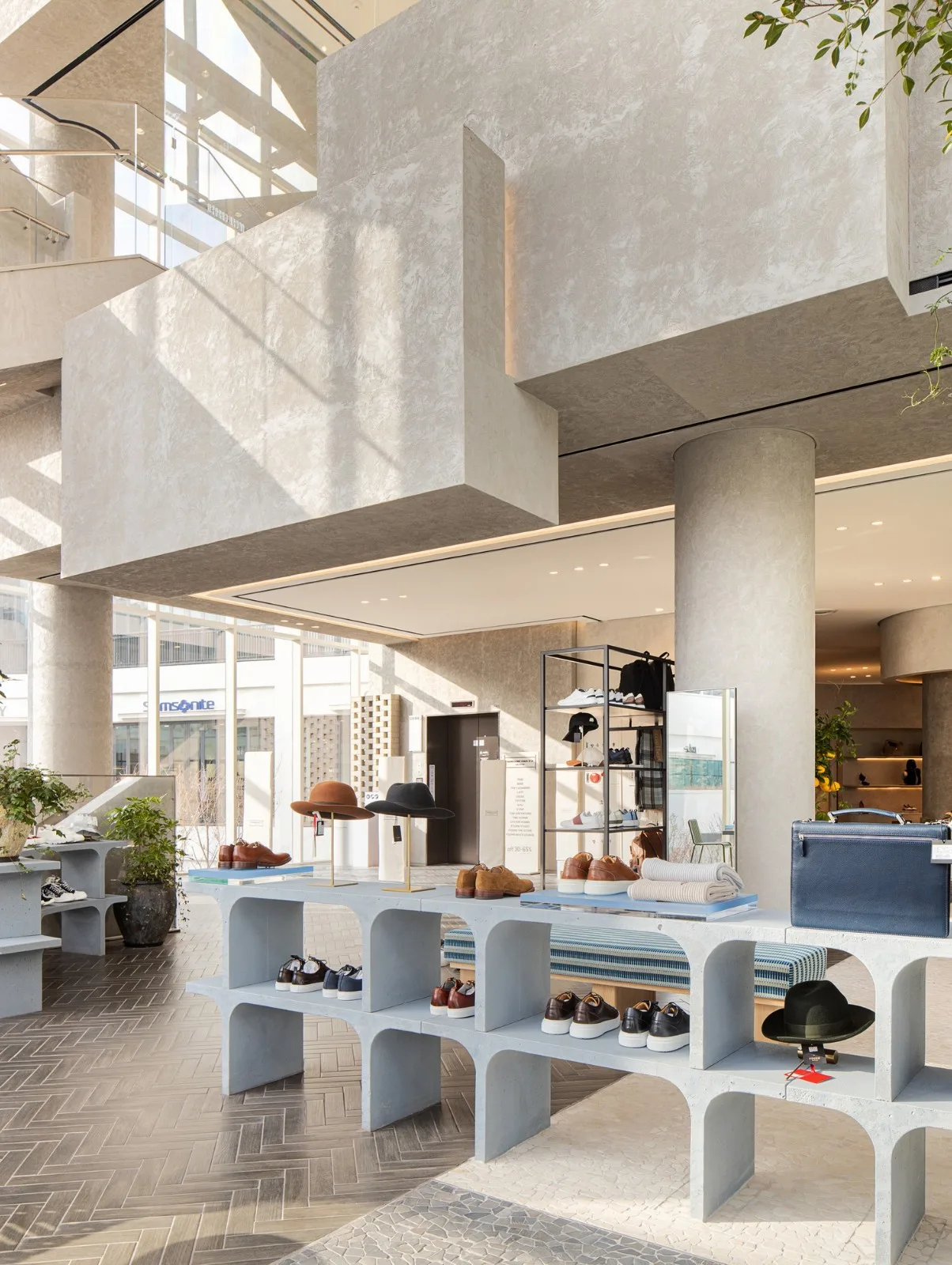 BIM Architecture | Discount Store No.1 Hall/BetwinSpace Design that can "hide"