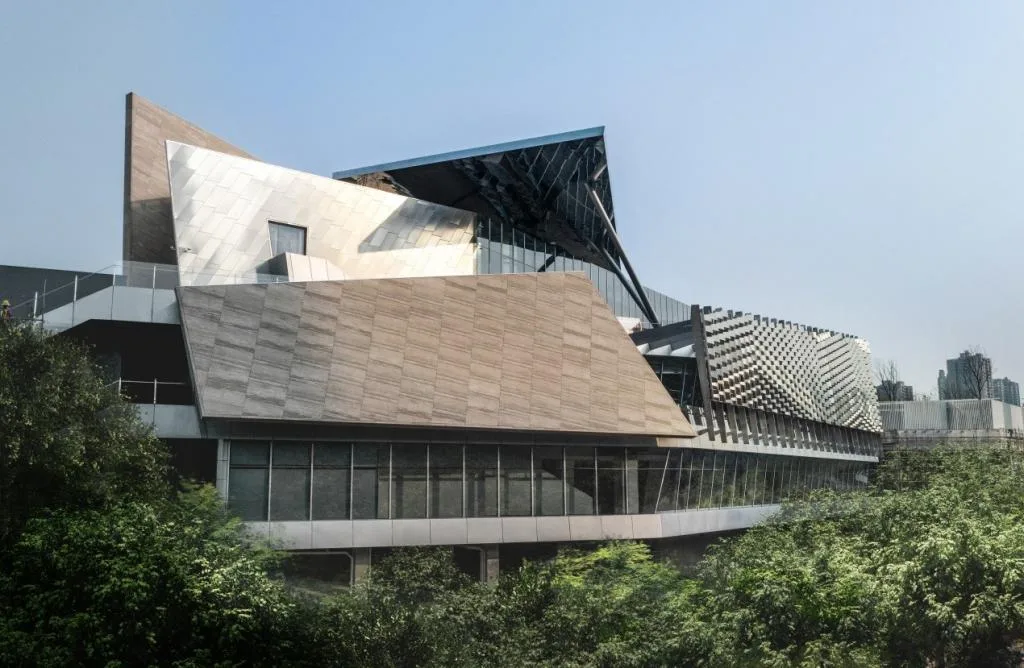 BIM Architecture | Avenue Non Form - Architecture Without Style Constraints/AOE Construction Team's Architectural Practice Path