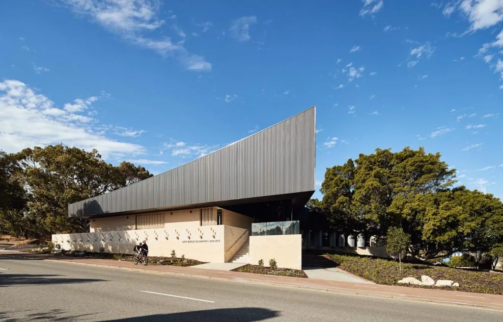 BIM Architecture | Urban Beach Boarding College/iredale pedersen hook architects