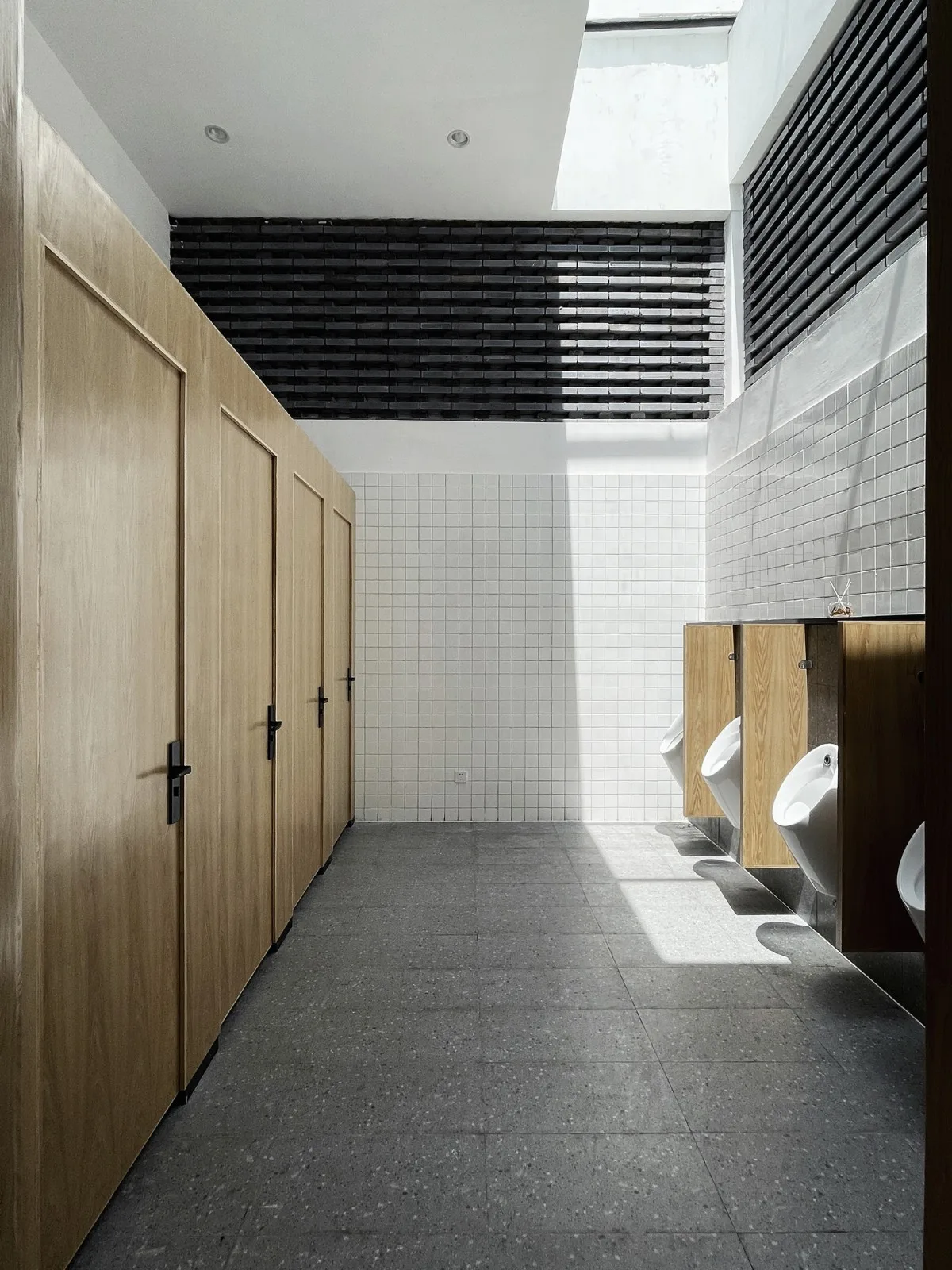 BIM Architecture | Renovation of Shuangchuang Living Room in Dongbantou Village, Tongxiang | Shanghai Yanyang Architectural Design Studio
