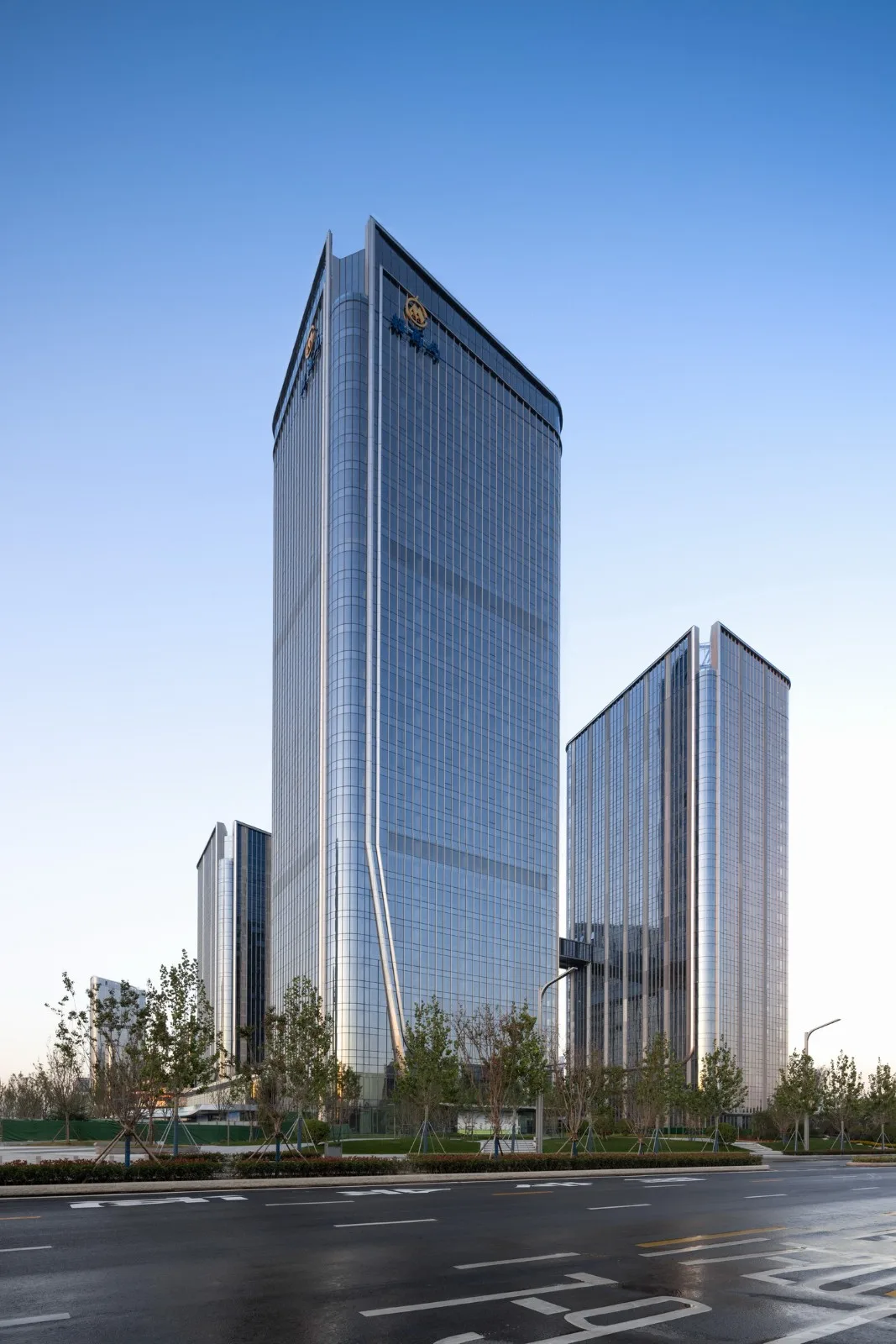 BIM Architecture | The Most Beautiful National Games come to a perfect end, and the Olympic Sports Axis Gate continues to bloom with new vitality/San Yi Architectural Design