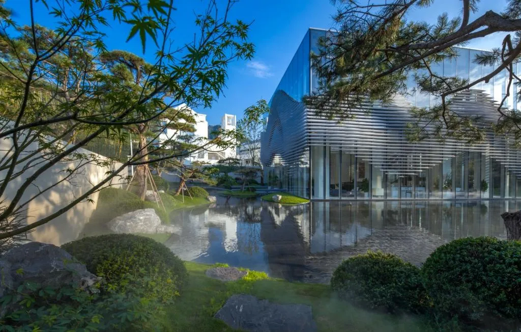 BIM Architecture | Avenue Non Form - Architecture Without Style Constraints/AOE Construction Team's Architectural Practice Path