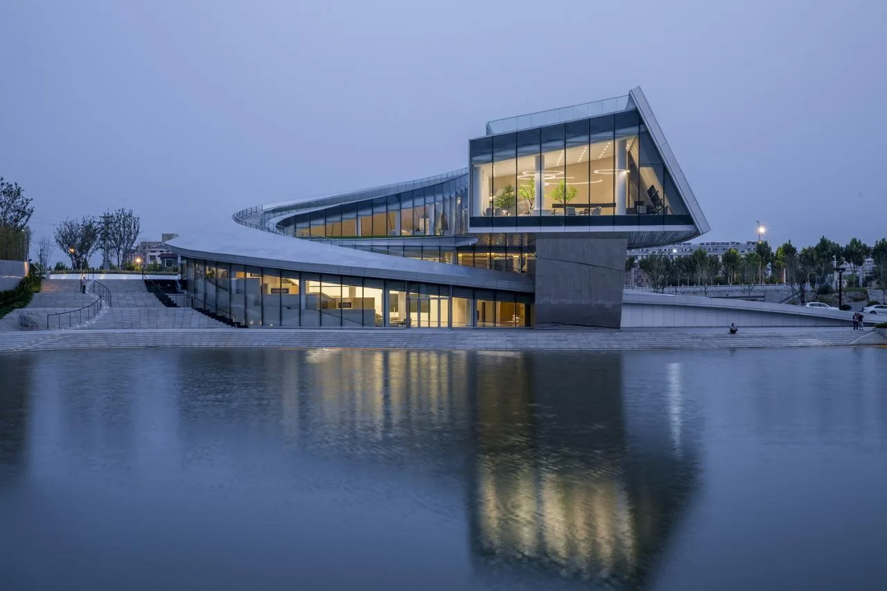 BIM Building | Window overlooking Mount Taishan Mountain: Mount Taishan Youyou Tourist Center | line+WORK