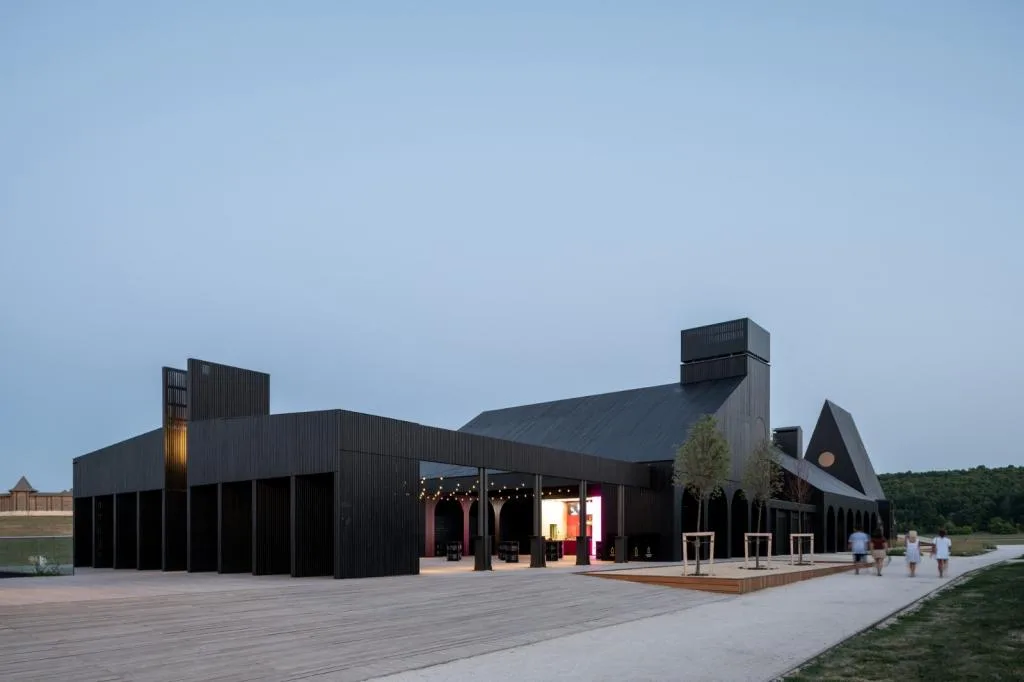 BIM Architecture | Kudaikan Park Visitor Reception Center/Megabudka Architecture Bureau