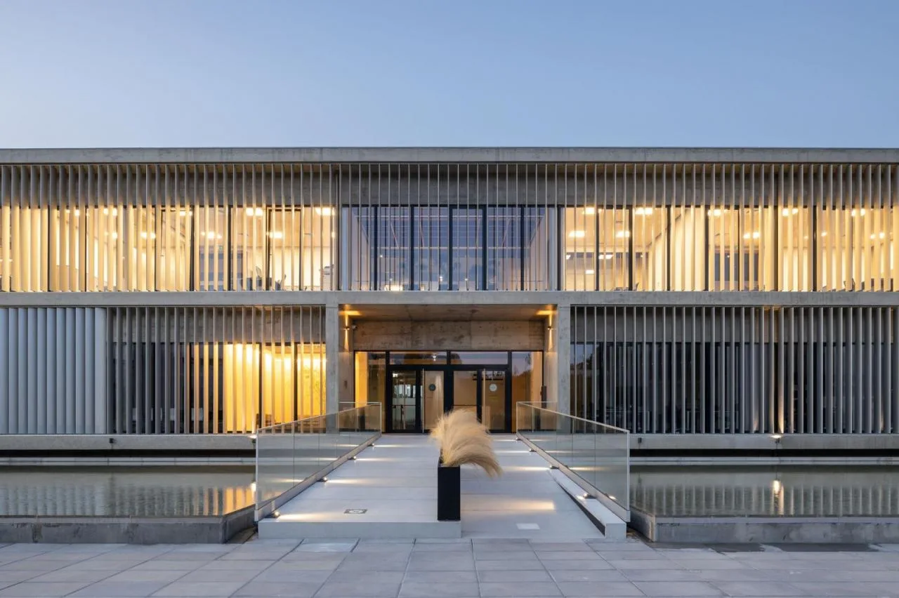 BIM Architecture | AOC Business Center/mube arquitectura