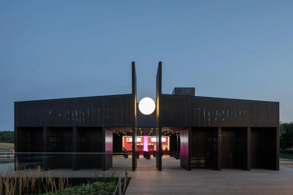 BIM Architecture | Kudaikan Park Visitor Reception Center/Megabudka Architecture Bureau