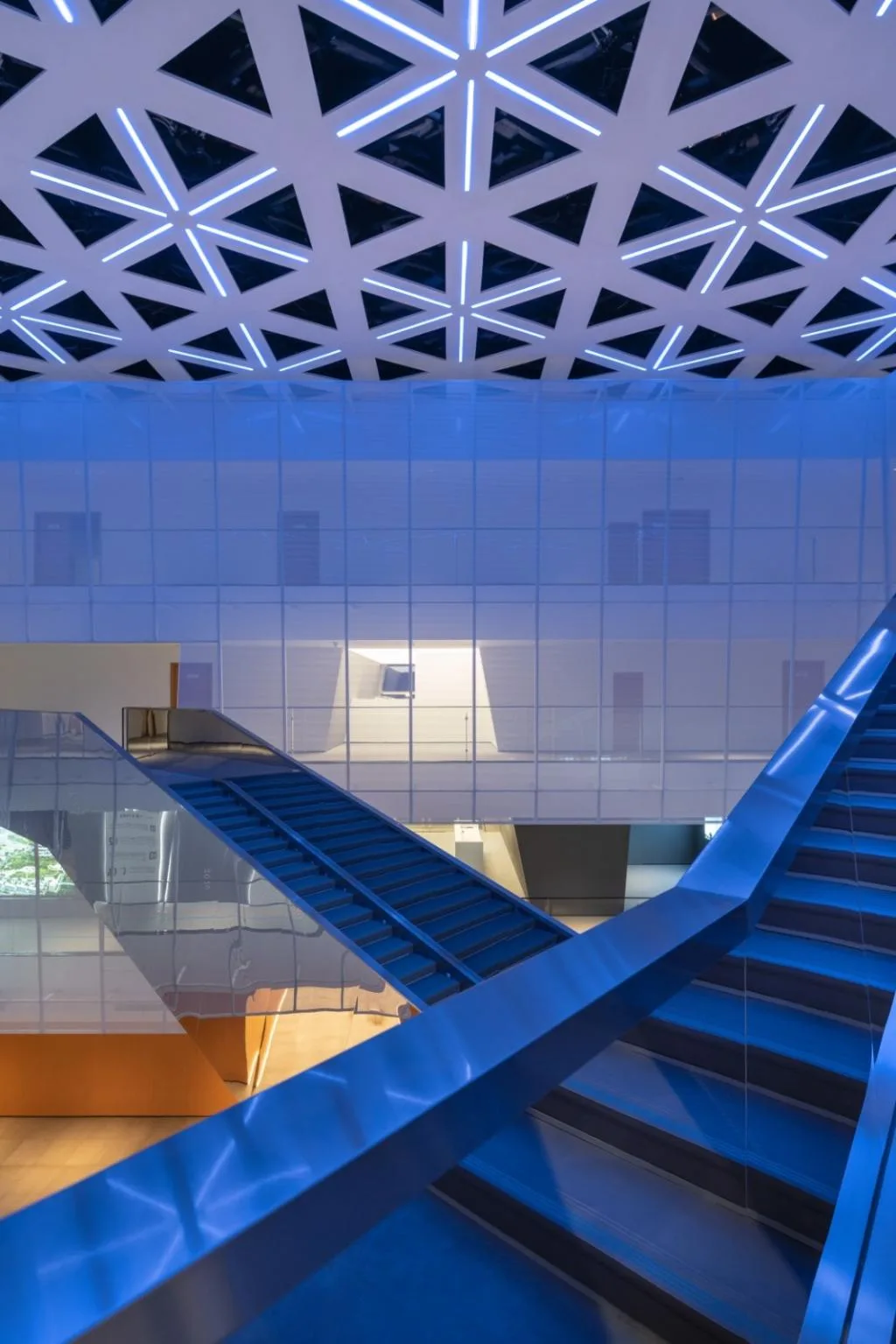BIM Architecture | Avenue Non Form - Architecture Without Style Constraints/AOE Construction Team's Architectural Practice Path