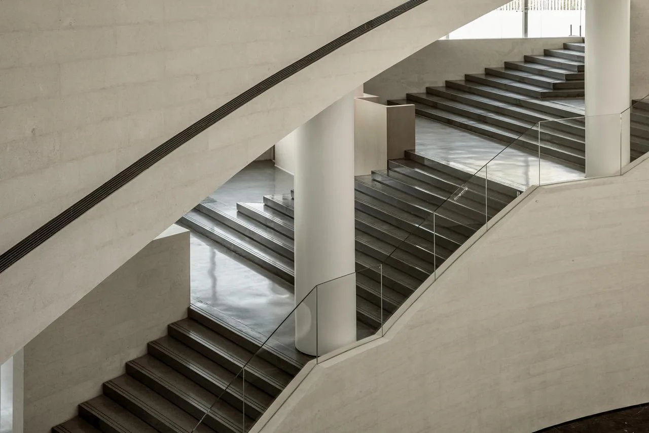 BIM Building | Window overlooking Mount Taishan Mountain: Mount Taishan Youyou Tourist Center | line+WORK