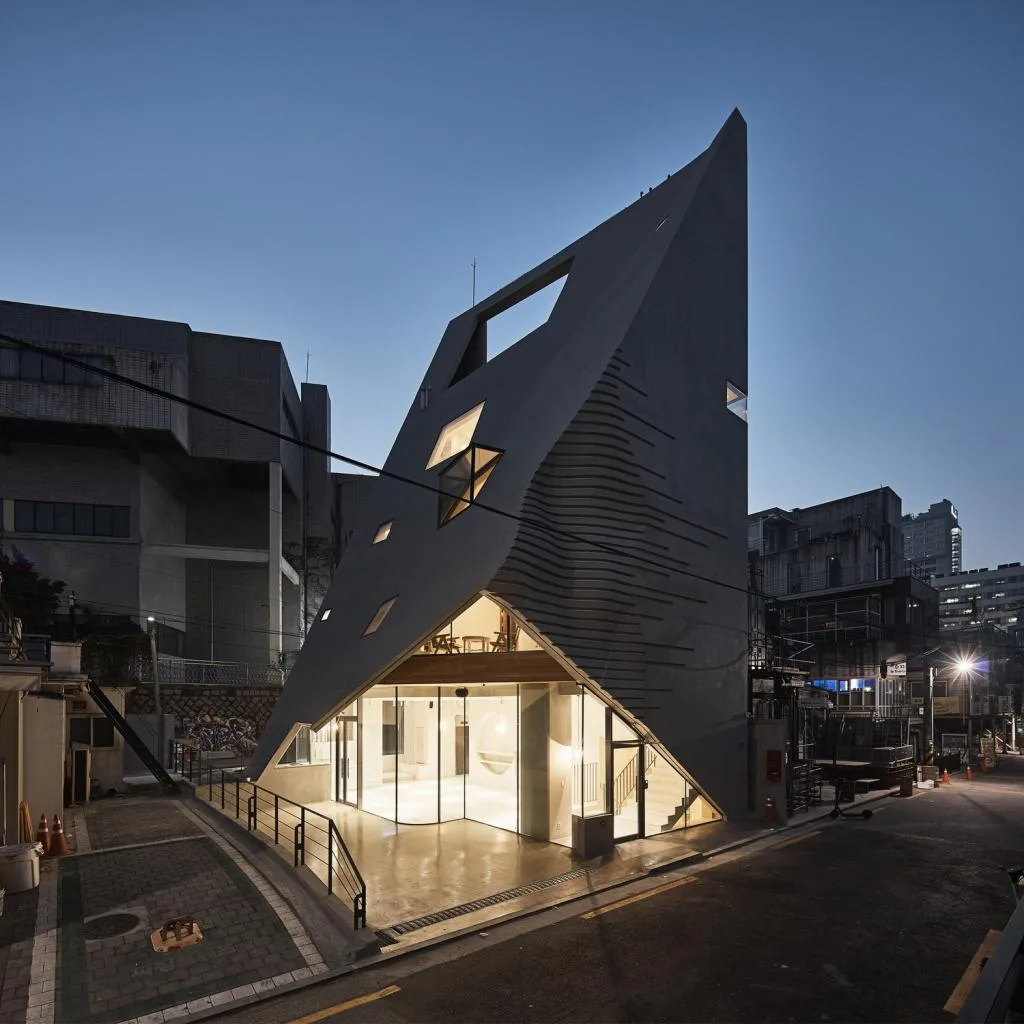 BIM Architecture | Diagonal Pyramid Concrete Building, Areuke Spa/Chiasmus Partners