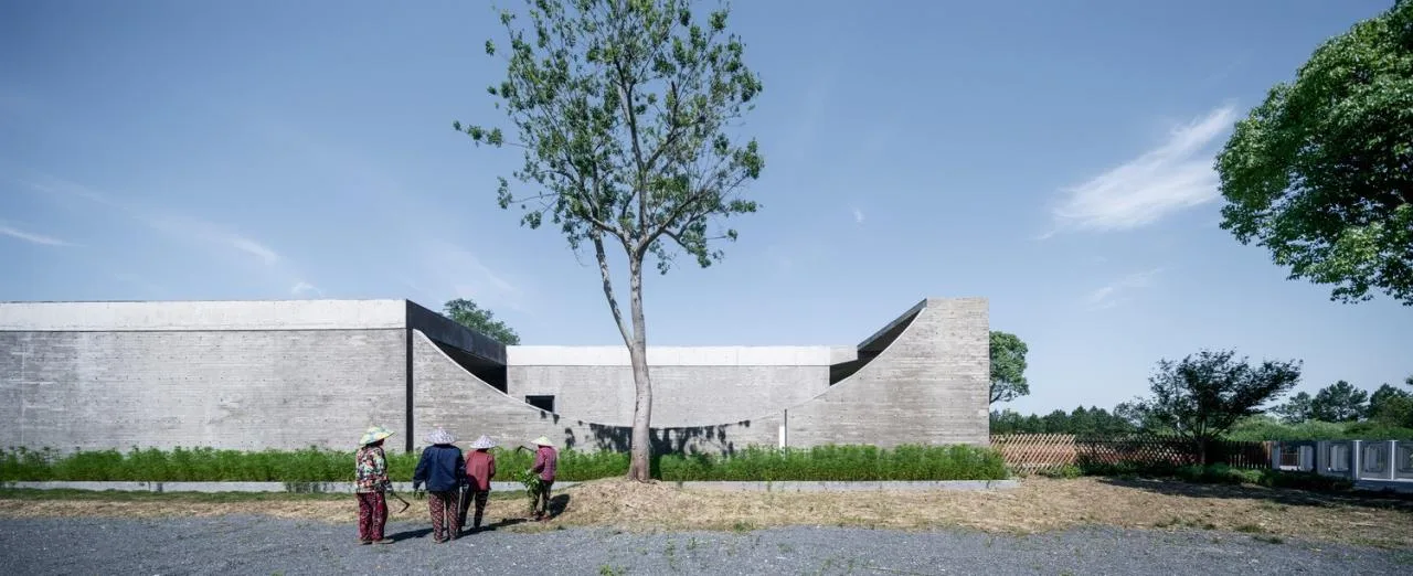BIM Architecture | Exhibition Hall in Shiwan Pig House/Actually Architectural Firm