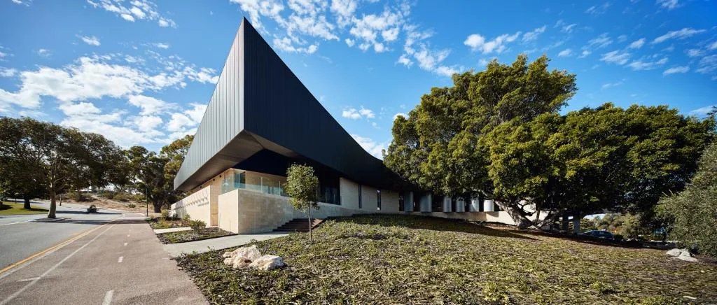 BIM Architecture | Urban Beach Boarding College/iredale pedersen hook architects
