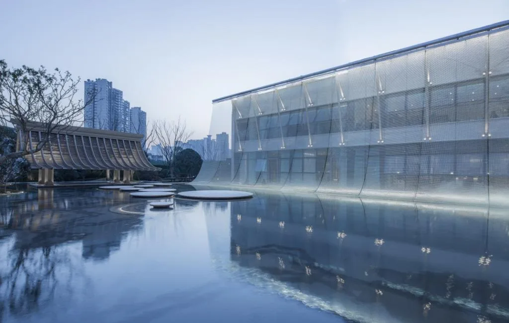 BIM Architecture | Avenue Non Form - Architecture Without Style Constraints/AOE Construction Team's Architectural Practice Path