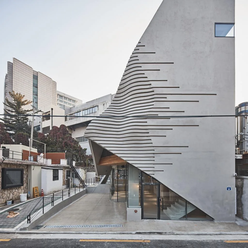 BIM Architecture | Diagonal Pyramid Concrete Building, Areuke Spa/Chiasmus Partners
