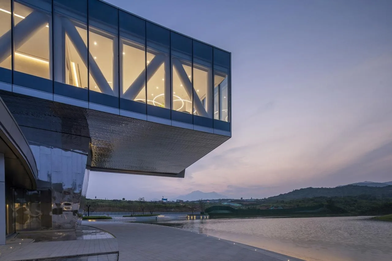 BIM Building | Window overlooking Mount Taishan Mountain: Mount Taishan Youyou Tourist Center | line+WORK