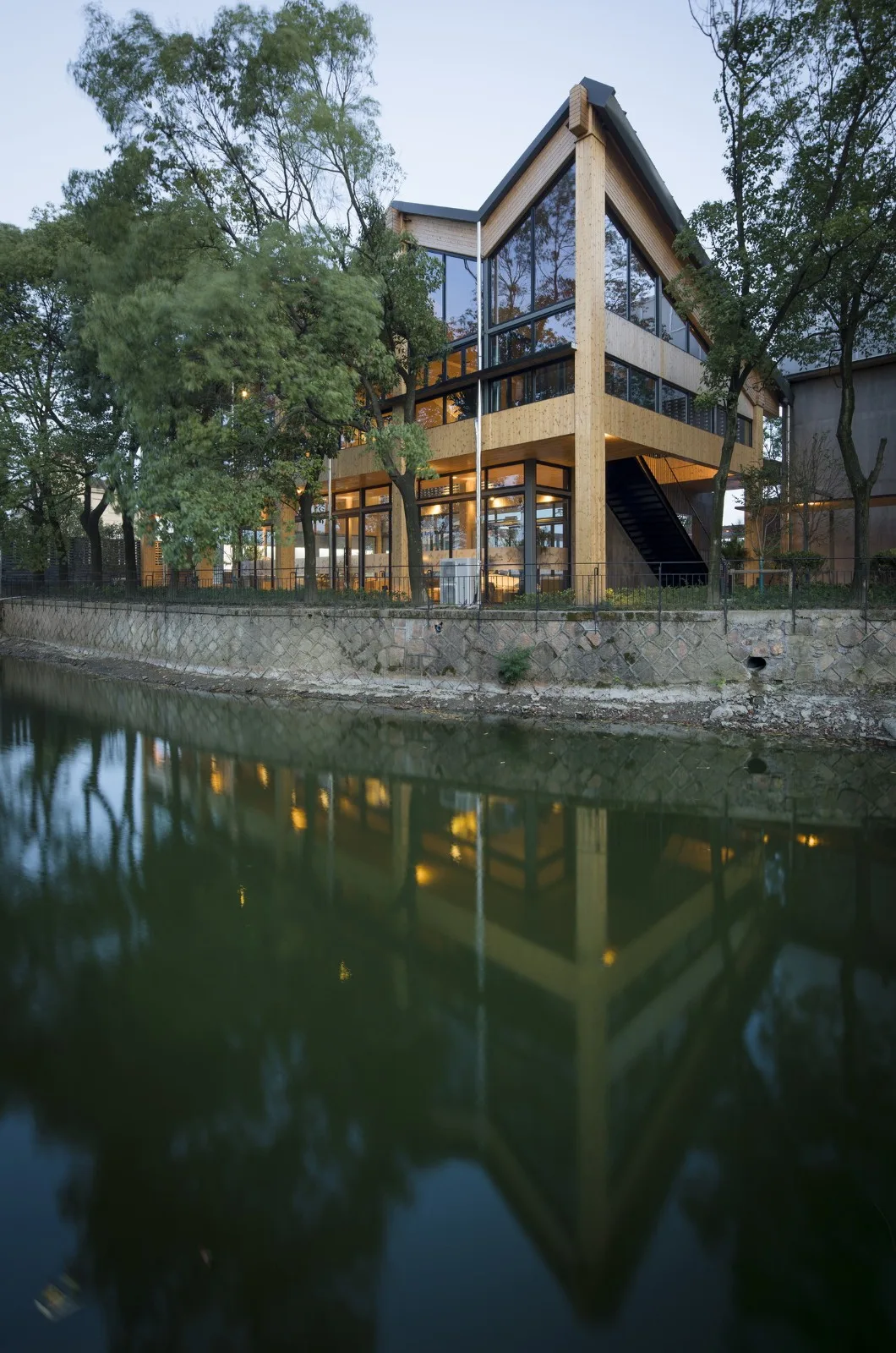 BIM Architecture | Renovation of Shuangchuang Living Room in Dongbantou Village, Tongxiang | Shanghai Yanyang Architectural Design Studio