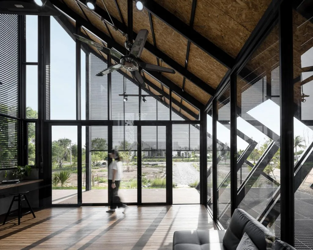 BIM Architecture | Triangle House, Backyard Private Residence/TOUCH Architect