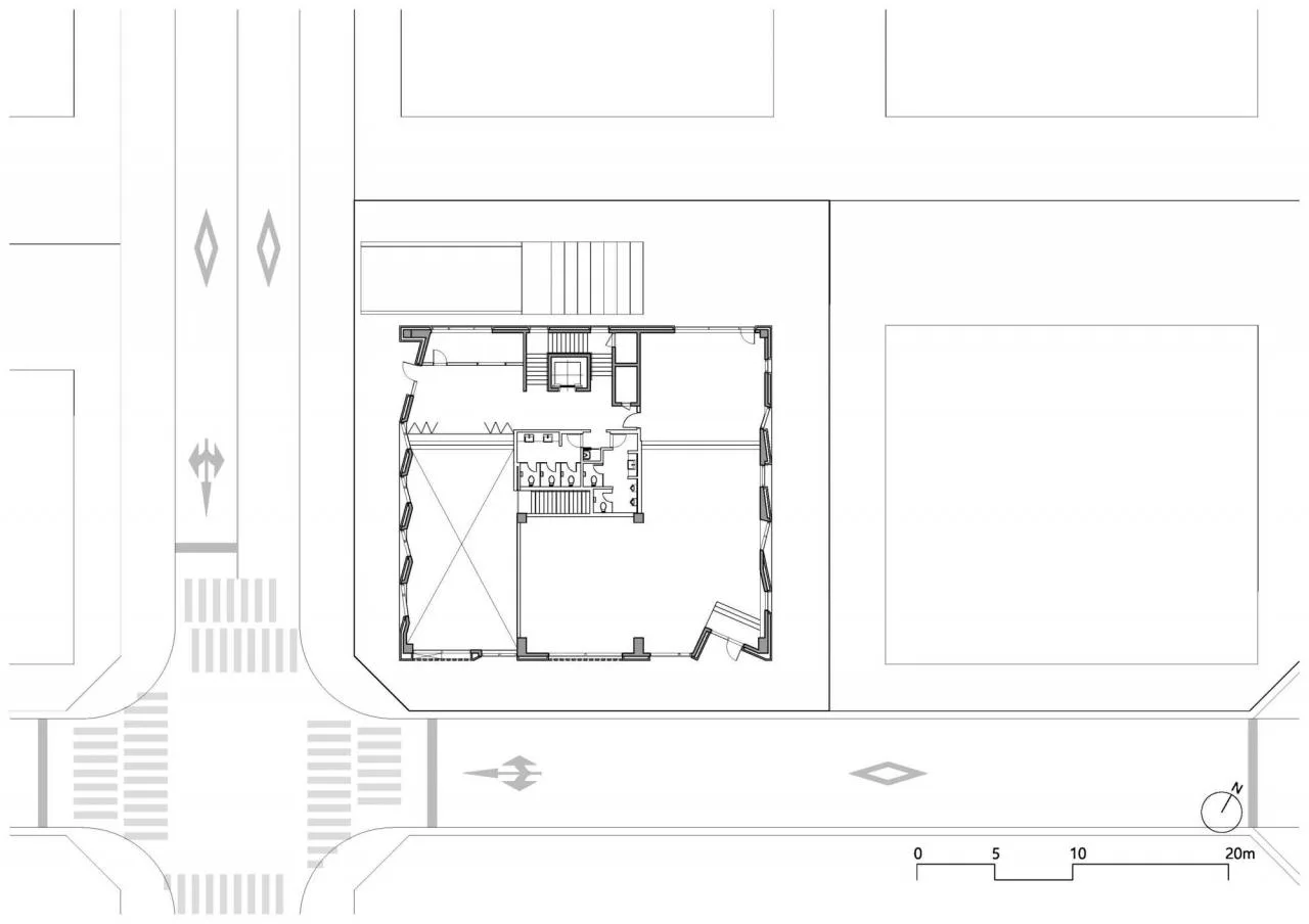 BIM Architecture | 'Do you want to dance?' Messy office building/poly.m.ur