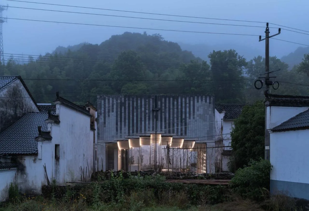 BIM Architecture | Bridge Gallery: Mount Huangshan Taoyuan Store of Shanghai Sanlian Bookstore/Lai Architectural Design Studio