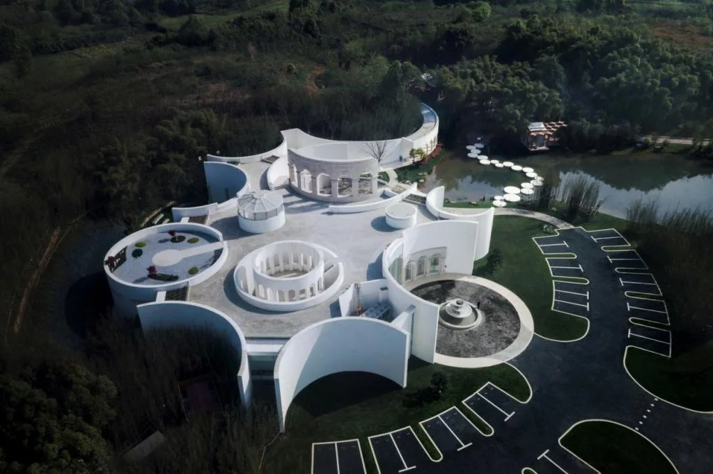 BIM Architecture | Avenue Non Form - Architecture Without Style Constraints/AOE Construction Team's Architectural Practice Path