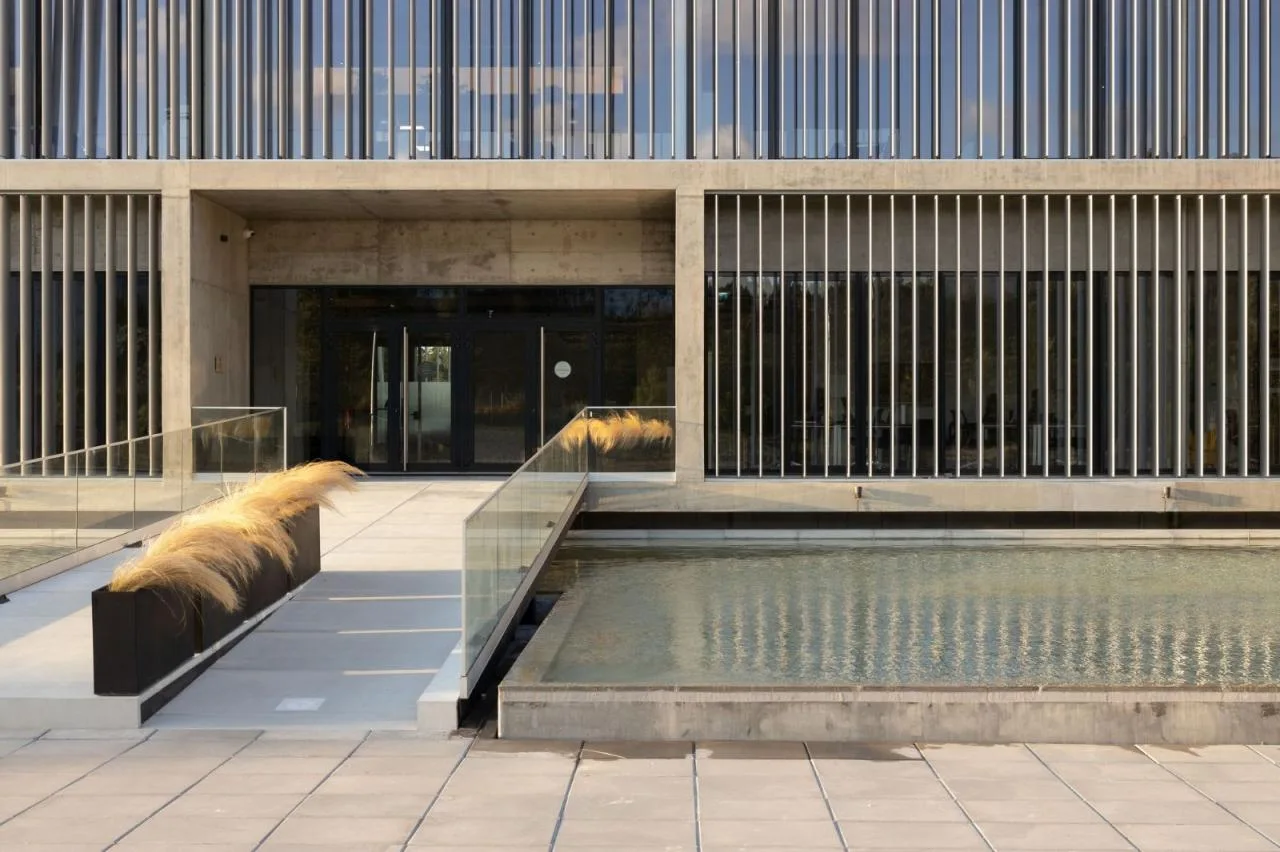 BIM Architecture | AOC Business Center/mube arquitectura