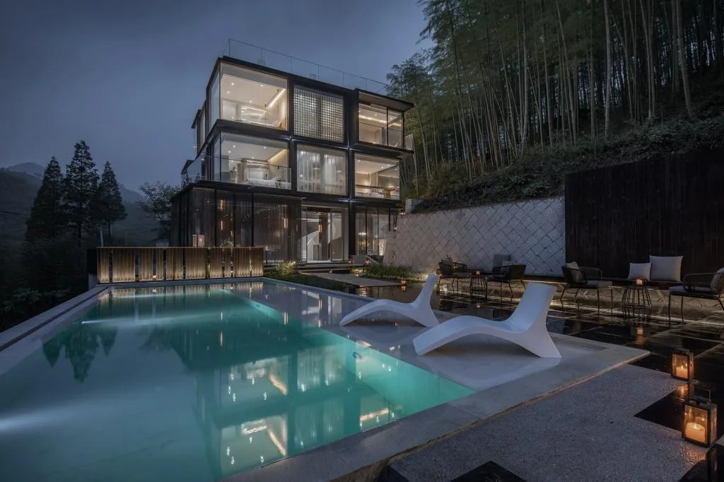 BIM Architecture | Jungle Cube 12 ³ - Shallow/Plain Architecture Design Firm SUA