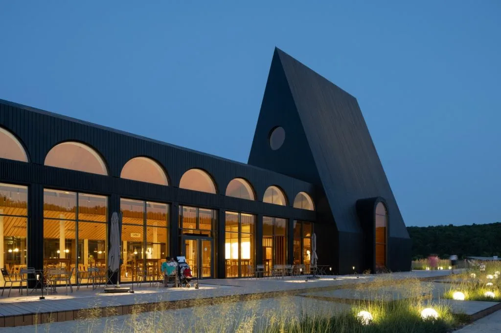 BIM Architecture | Kudaikan Park Visitor Reception Center/Megabudka Architecture Bureau