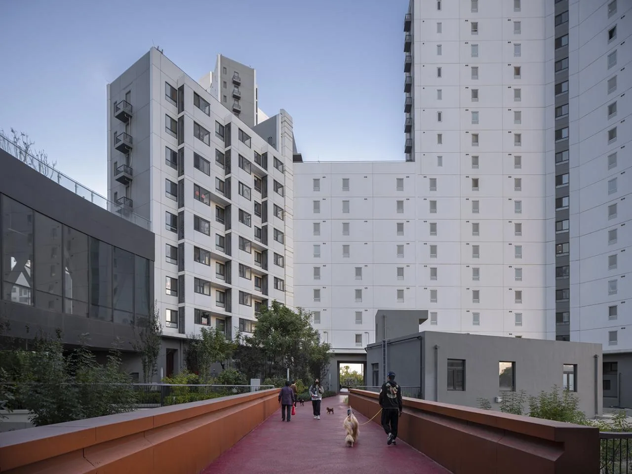 BIM Architecture | Baiziwan Public Rental Housing (Yanbao · Baiwan Home)/MAD announces first completed public rental housing project