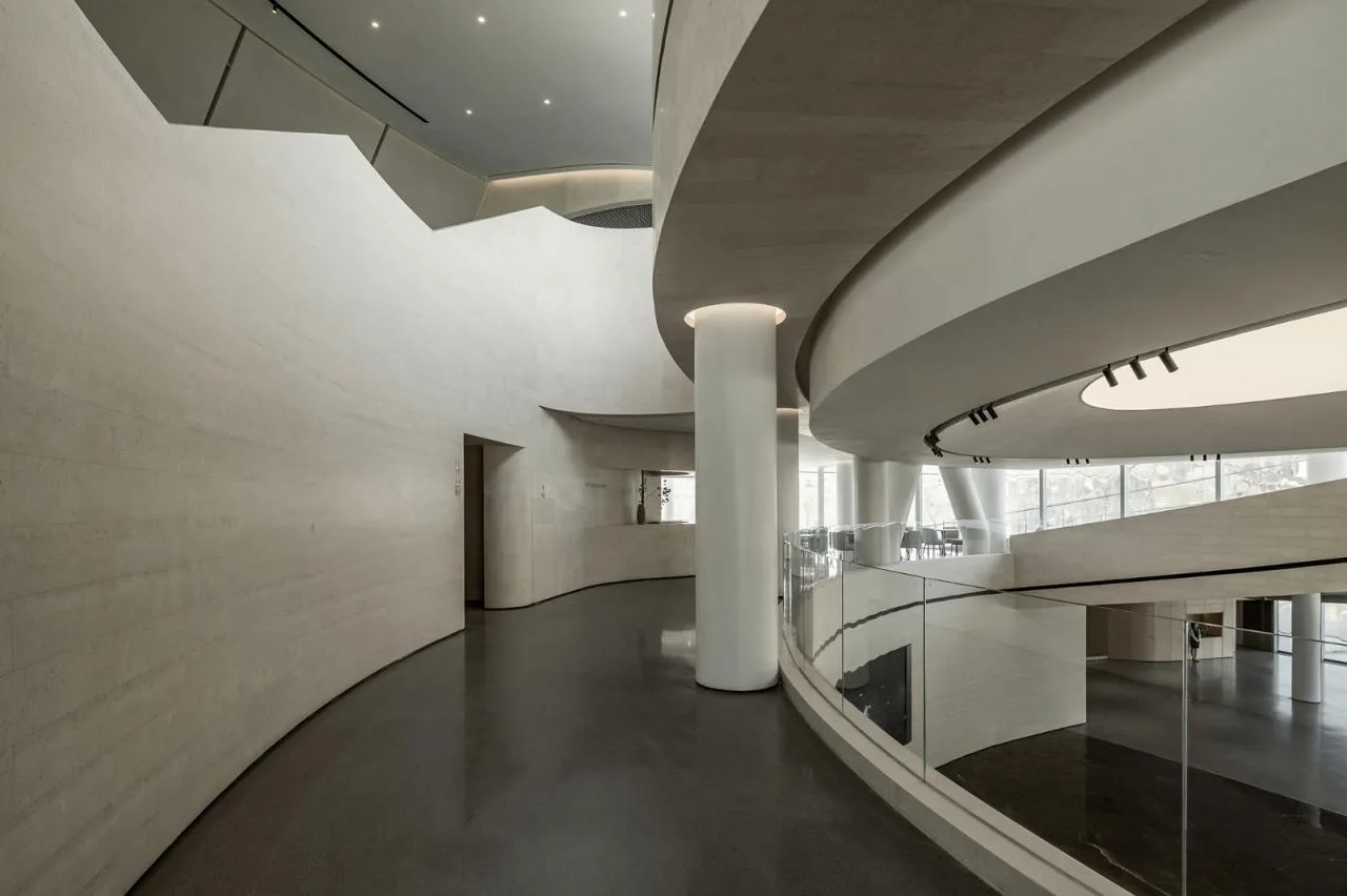 BIM Building | Window overlooking Mount Taishan Mountain: Mount Taishan Youyou Tourist Center | line+WORK