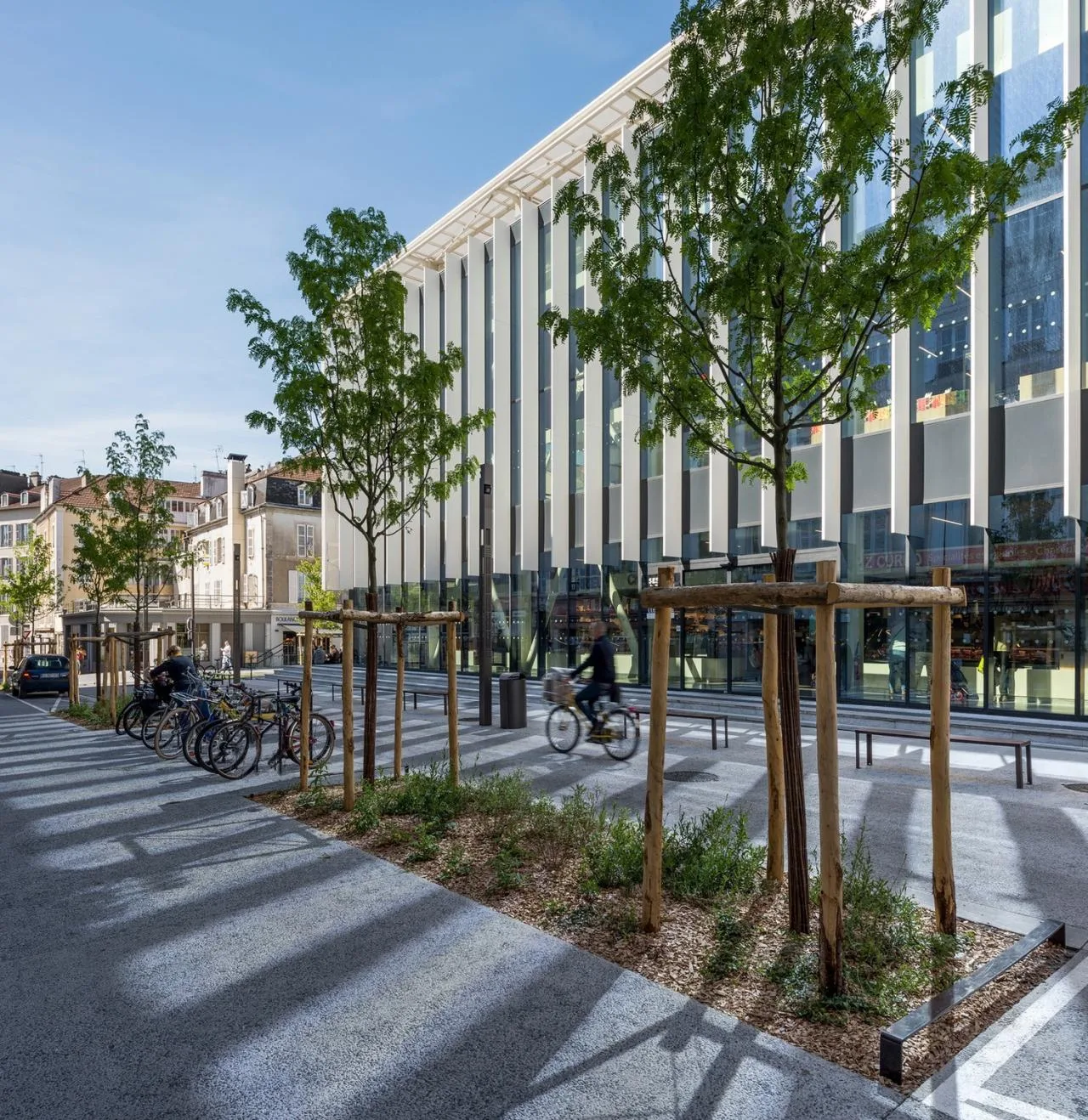 BIM Architecture | Black and White Coverage, Republic of Pau Complex/Ameller Dubois, France