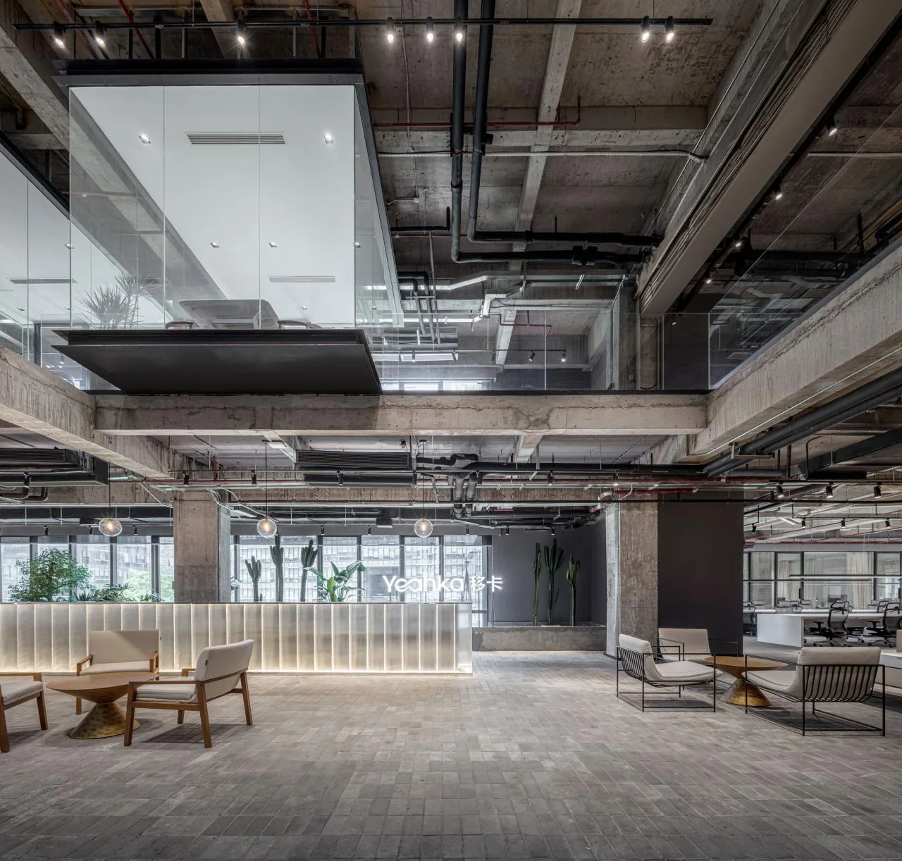 BIM Architecture | Introducing Suspended Meeting Rooms into Mobile Office Space/JSPA Design