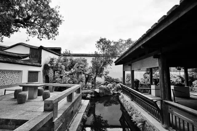 BIM Architecture | Symbiosis of the Times: 'Modern White'/Balanced Space Design in the Historical and Ancient Houses of Zhuzifang
