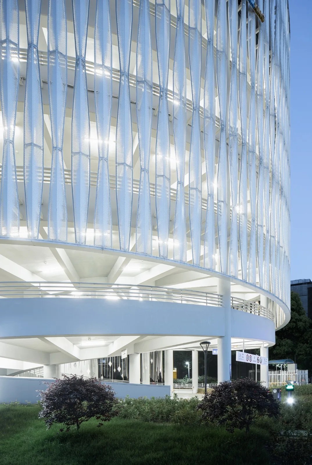 BIM Architecture | Reverse Attack from Parking Buildings: Hangzhou Qiantou Haida Parking Building/Zhejiang University Architectural Design and Research Institute Co., Ltd