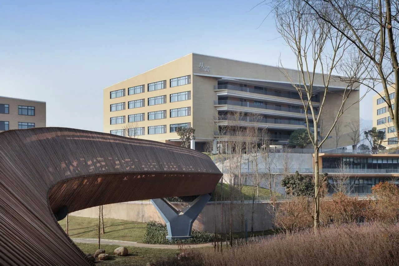 BIM Architecture | Southwest University Affiliated Middle School Liangjiang Campus: Disappearing High Density Campus/Gad