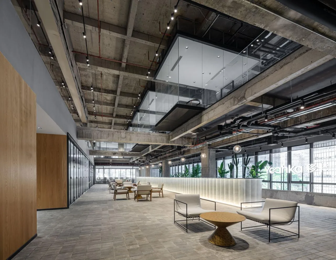 BIM Architecture | Introducing Suspended Meeting Rooms into Mobile Office Space/JSPA Design